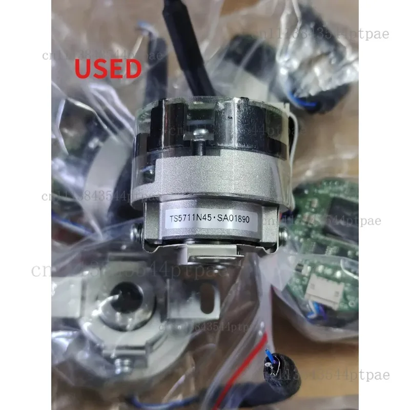 8mm Solid Shaft 17slot Absolute Value Encoder Ts5711n45 (actual Picture Taken)