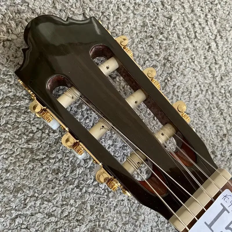 I563 38-inch Classical Guitar by Sunlite (USA Brand, Made in Taiwan) – 19 Frets Mahogany Body, Entry-Level Mode
