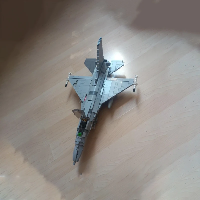 

794 шт. MOC военная серия самолетов F-16C реактивная модель, аэродинамическая форма, мелкие детали DIY модель строительные блоки игрушки на день рождения подарок