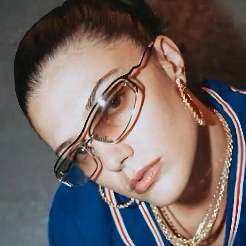 Metall-Nieten Y2K Sonnenbrille für Damen und Herren, Markendesigner Mode Retro Punk Farbverlauf Goggle Sonnenbrille, Verspiegelte Gläser für Frauen
