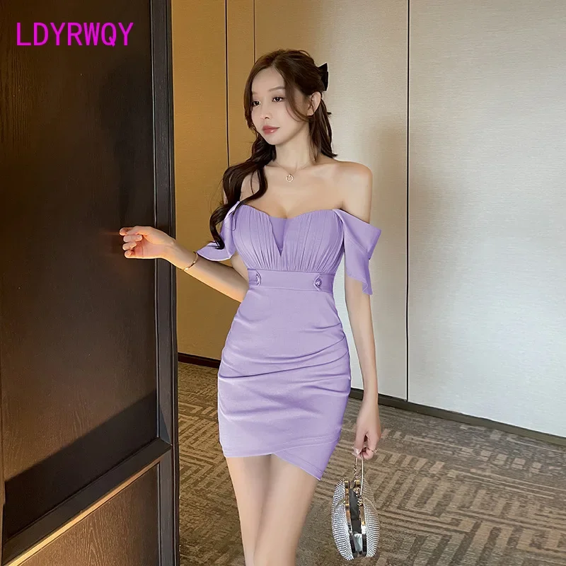 Shoulder hugging short skirt for women, sexy nightclub dress, tight fitting nightclubs