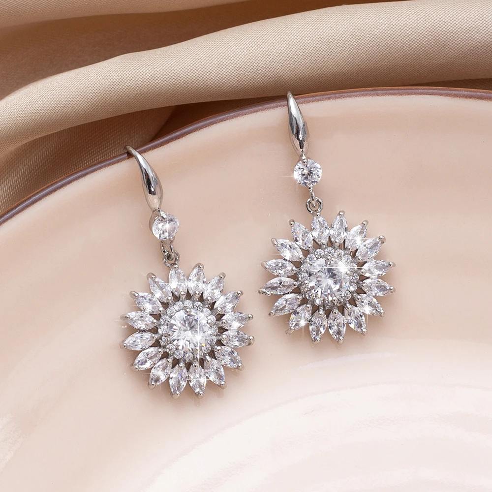 Korean Fashion Circular Full Zircon Earrings For Women Luxury Vintage Exquisite Sunflower Shape Dangle Drop Jewelry Holiday Gift