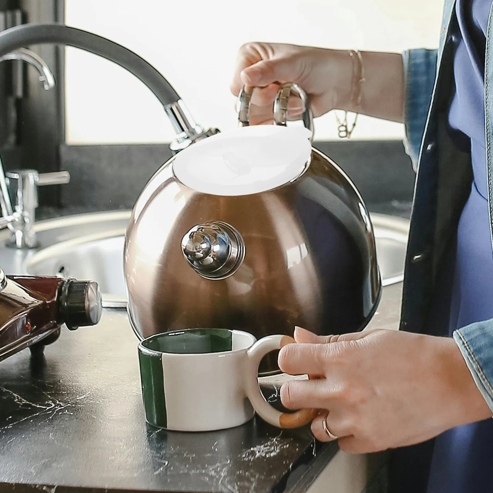 

2pcs Plastic Water Pitcher Lid Replacement Wear-Resistant Jug Cover Household Use Sealing Pitcher Accessory Kitchen Barware