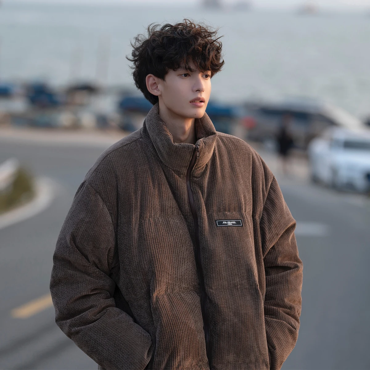 

Thiened Corduroy down Cotton Jaet for Men Winter Youth Casual Warm Bread Sle Coat Zipper Closure Color Pure Faion