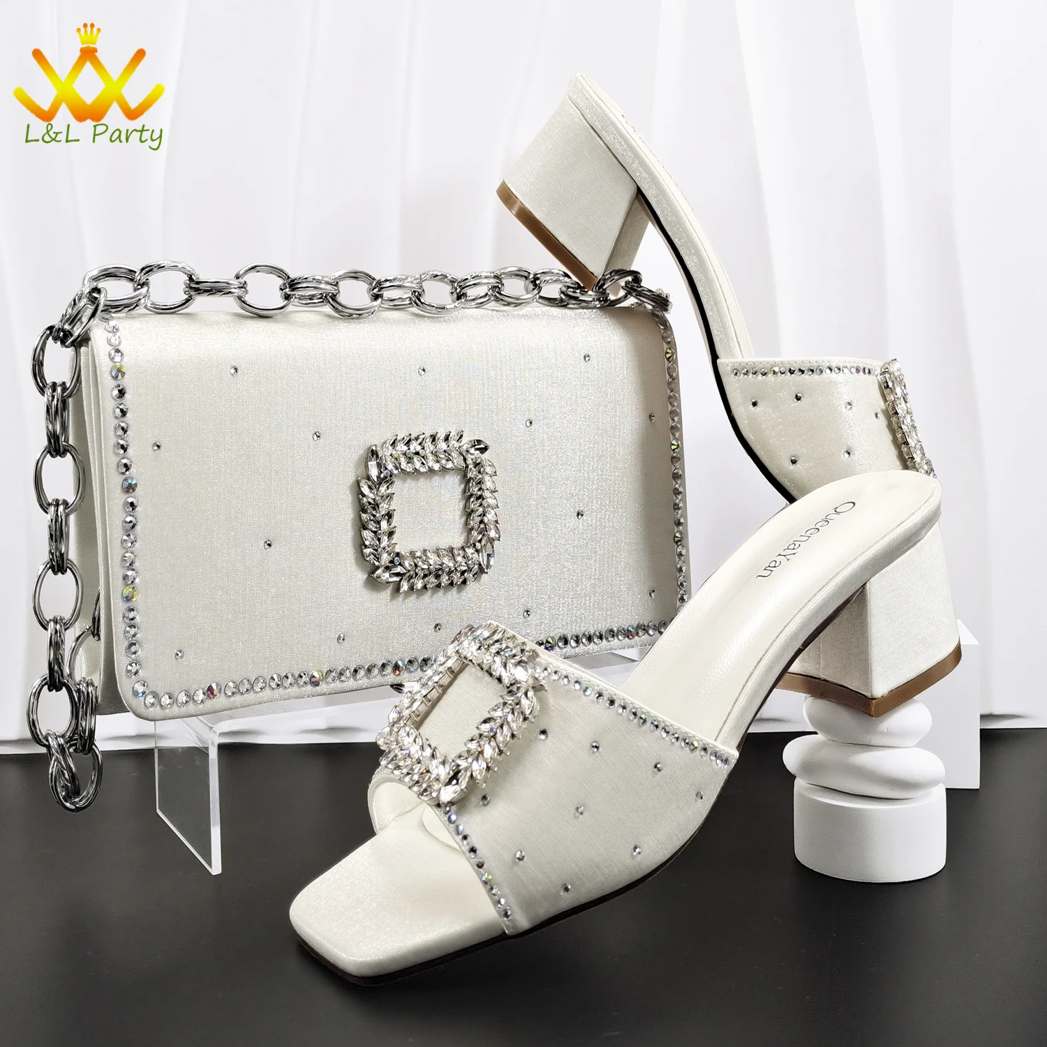 

2026 Specials Design New Coming Square Toe Slipper with Comfortable Heels for Garden Party in White Color
