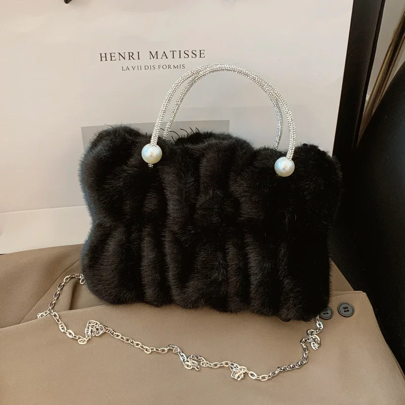 Sense of Luxury Plush Square Shoulder and Crossbody Bags Exquisite High Quality Fashion Versatile Chains Handbags for Women 2024