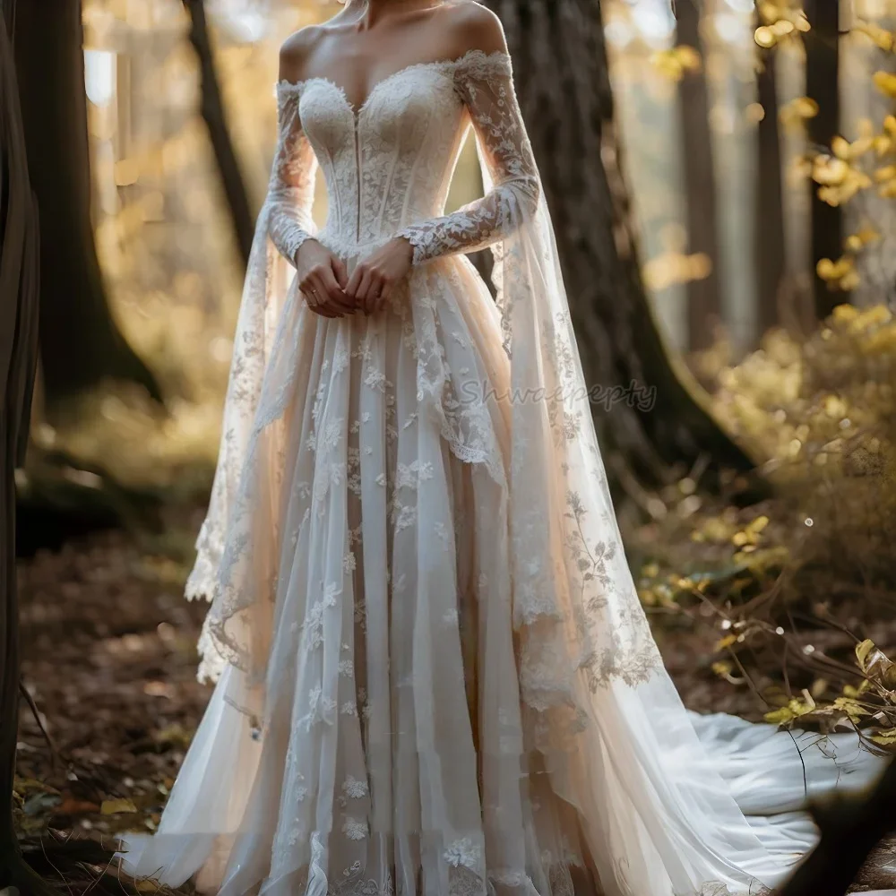 Mittelalterliches Renaissance-Hochzeitskleid mit schulterfreien Cape-Ärmeln, Spitze, A-Linie, Vintage, viktorianisches Brautkleid, individuell gestaltet