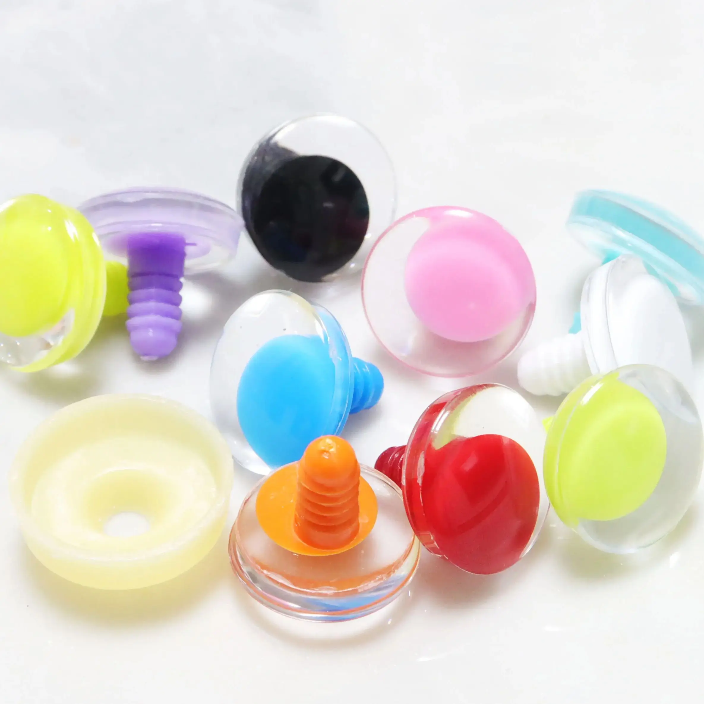 10 Farben gemischte, klare, bunte Sicherheitsaugen, 25mm 30mm, 3D komische runde Glitzer-Spielzeugaugen mit harter Unterlegscheibe und Glitzer – Detail 1