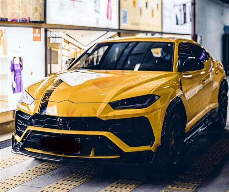 M Style Body Kit Is for Lambor URUS Carbon Fiber Front bar Edge Side Skirt Rear Diffuser Rear Spoiler Body Decoration