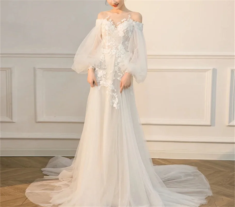 

Long Sleeves Mermaid Wedding Dress Boho Appliqued Lace Sheer Neck Beach Garden Bridal Gown Tulle Elegant Marriage Robe De Mariée