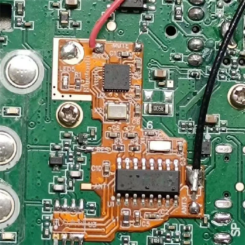 

SI4732 Модифицированный модуль Bluetooth + чип 2M SI4732 Радио и Bluetooth Hi-Fi стерео передатчик Модуль для Quansheng UVK5 K6-A32R