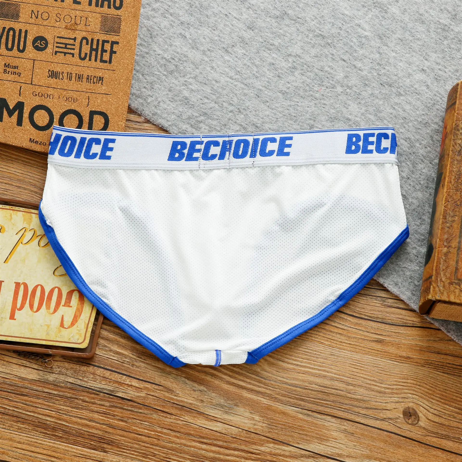 Bechoice-ropa interior transpirable de cintura baja para hombre, calzoncillos translúcidos elásticos, bañador corto