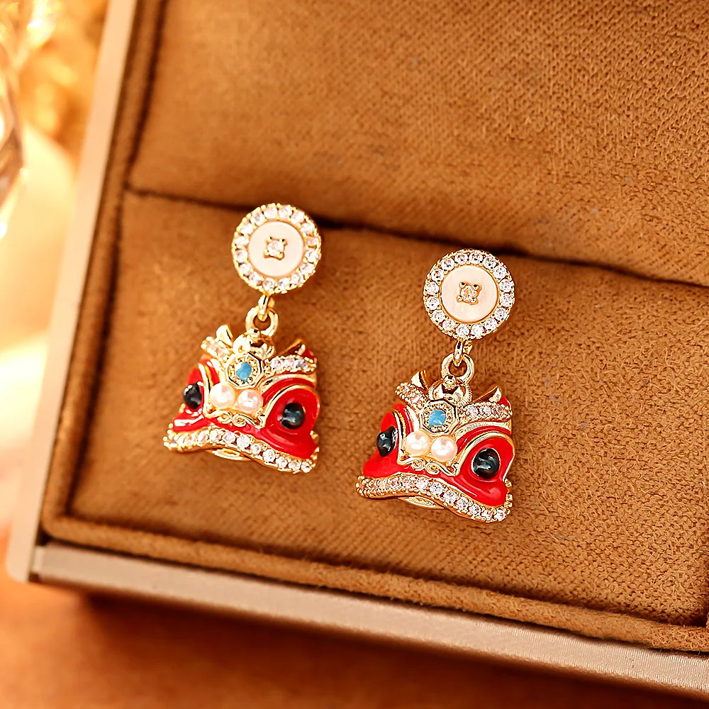 

Fashionable and Exquisite Red Lion Earrings Temperament Earrings Niche Light Luxurious Micro-Inlaid Zirconia Earrings for Women