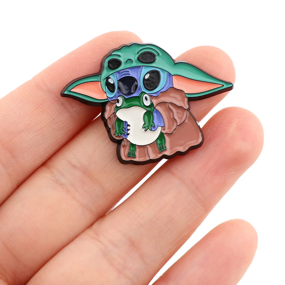 YQ918 Stitch Enamel Pins Pooh Bear Brooch Yoda Pins for Bags Coat Lapel Pin Cartoon Movies Icons Badge Collection Jewelry Gifts