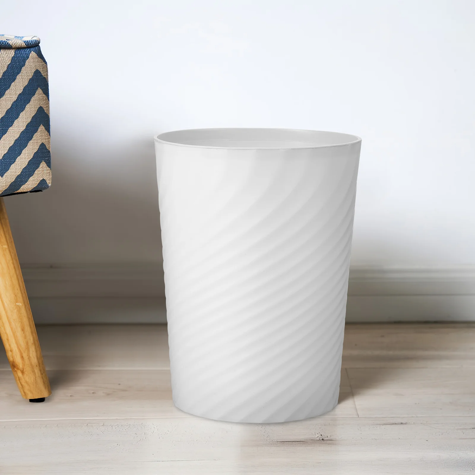 Cubo de basura de cocina de gran capacidad de 12L, cubo de almacenamiento de residuos para el hogar, cubo de basura de plástico moderno para dormitorio y baño