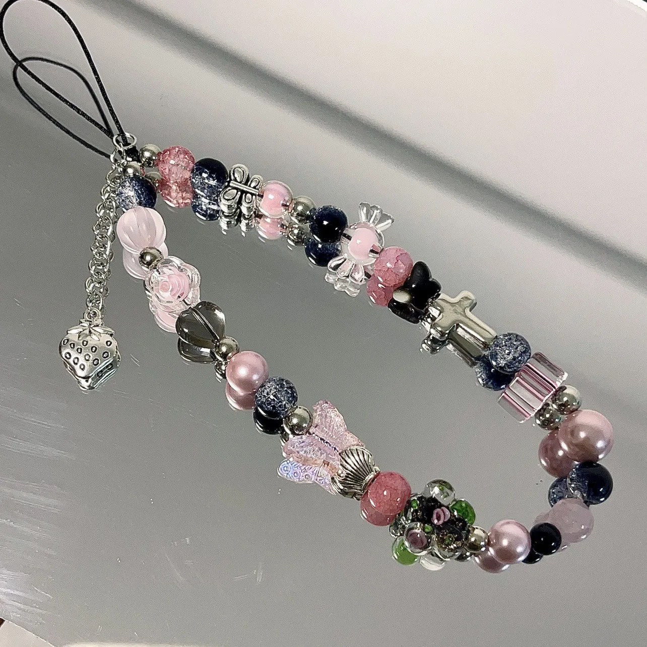 Cadena para teléfono con cuentas en negro y rosa, estilo INS Sweet Cool, correa de muñeca DIY para cámara CCD e Instax, antipérdida