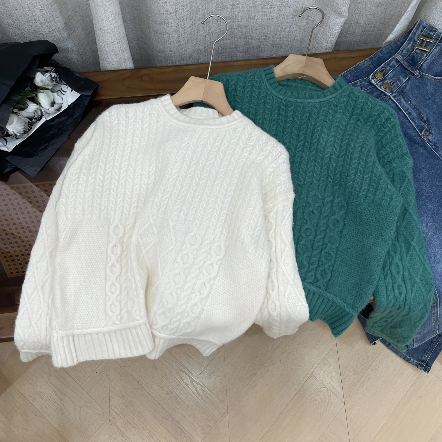 

Свободный утягивающий цветной простой женский свитер Long Sve круглый Ne Faionable осенний новый Sle K2 Sweet Sle Straight...