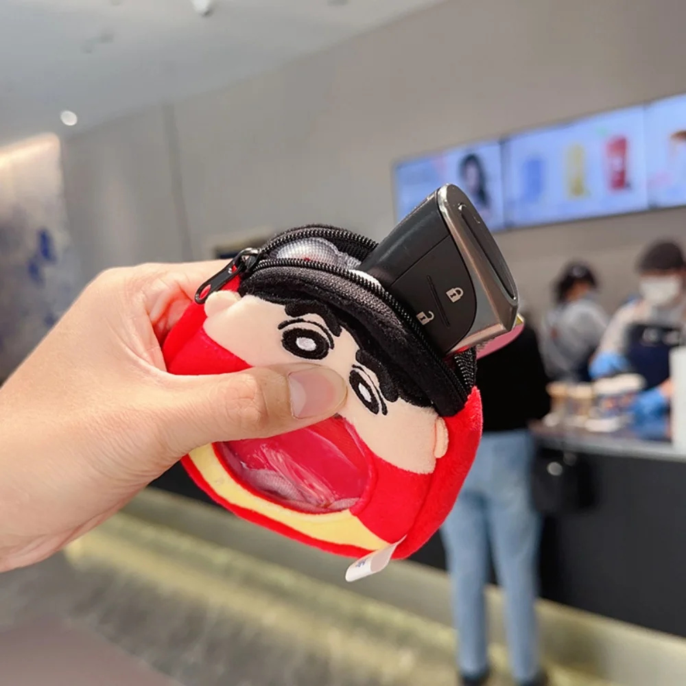 Genuino Crayon Shin-Chan monedero de felpa llavero estudiante auriculares portátiles Cable de datos bolsa de almacenamiento bolsa regalos para niñas