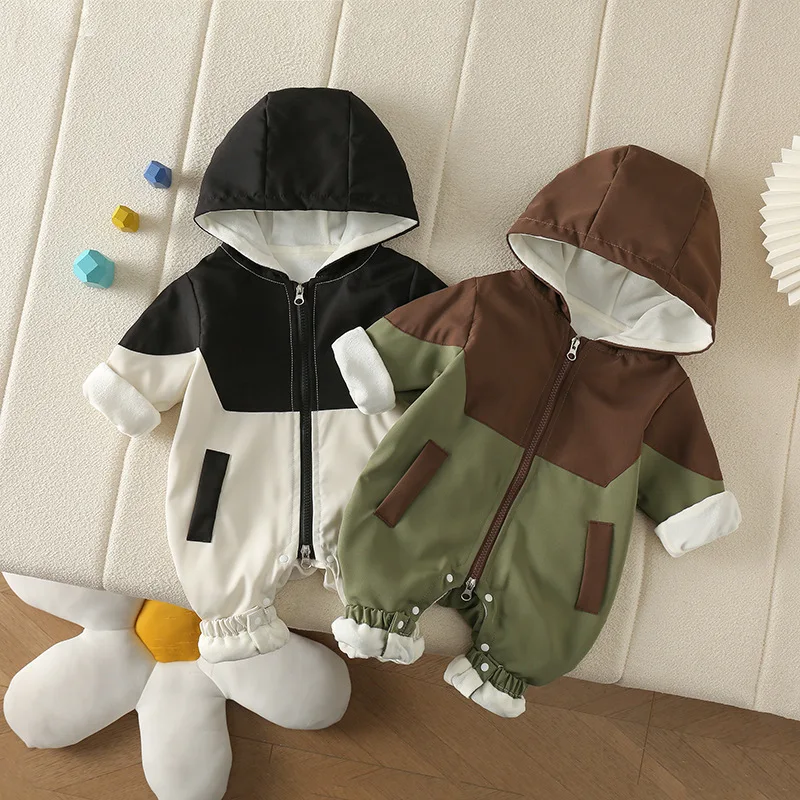 IYEAL Autumn and Winter New Baby Fleece Hoodie Splicing Color Korean Edition Coat for Baby Boys Handsome Stormtrooper jumpsuit