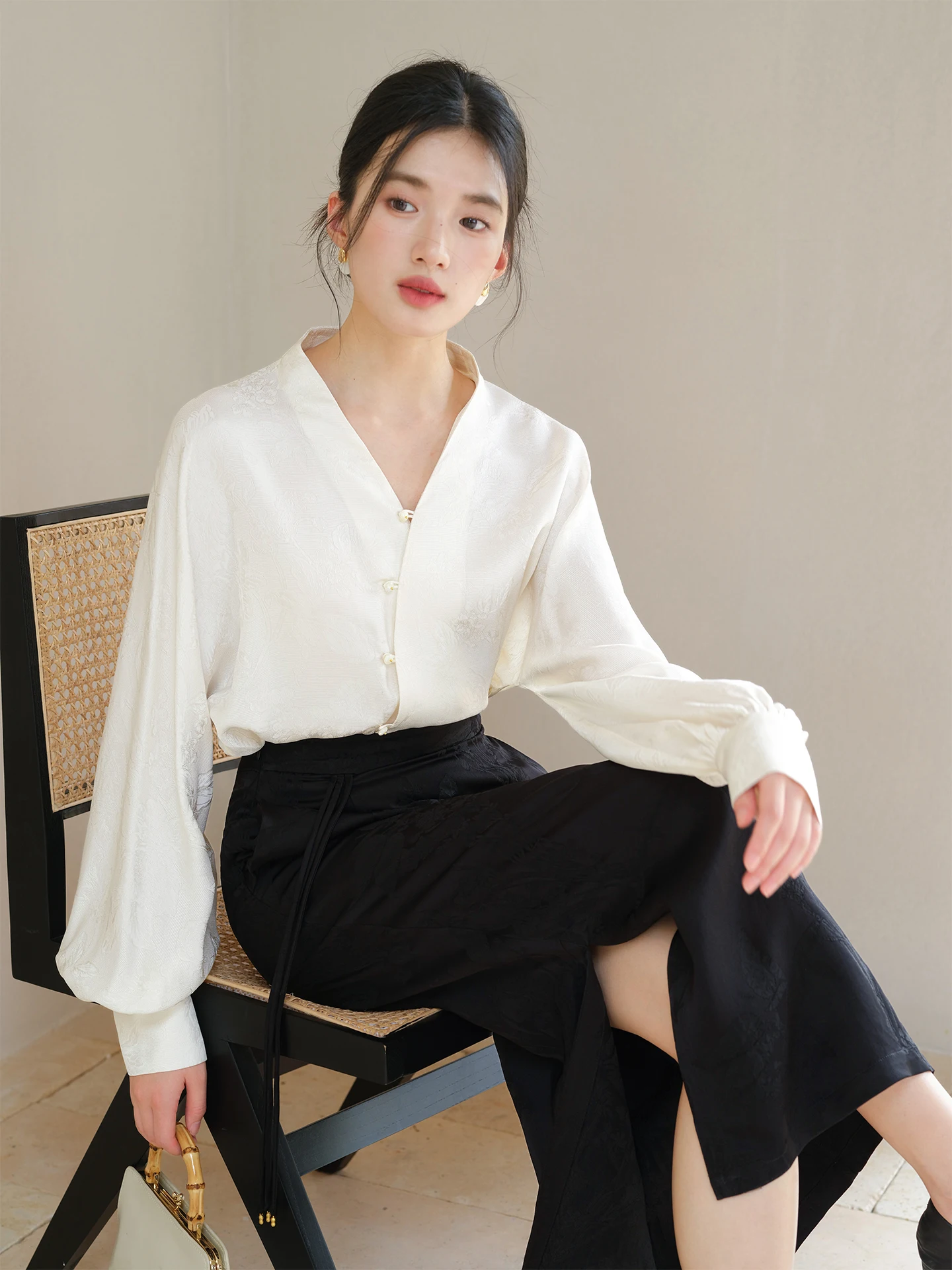 

Ele Women's Hanfu irt Silk Lantern Sve V-Ne ort Sve Long Sve Autumn New Sle Chinese Traditional Clothing