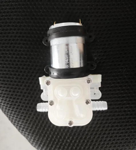 

​ ​ Самовсасывающий мембранный насос 12 В/24 В, миниатюрный водяной насос для аквариума/чайного набора/водного охлаждения ПК, модель 545, тихая работа