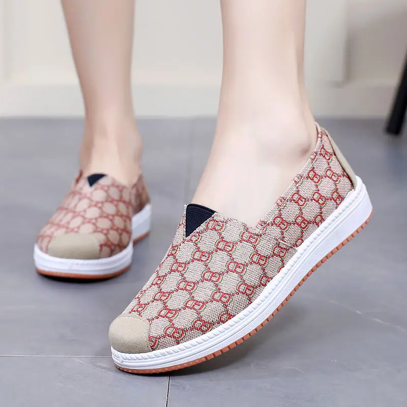 Women's shoes Spring and Summer Fashion Flat bottomed Lazy Cloth Shoes Breathable Comfortable Shallow cut Non slip Canvas Shoes