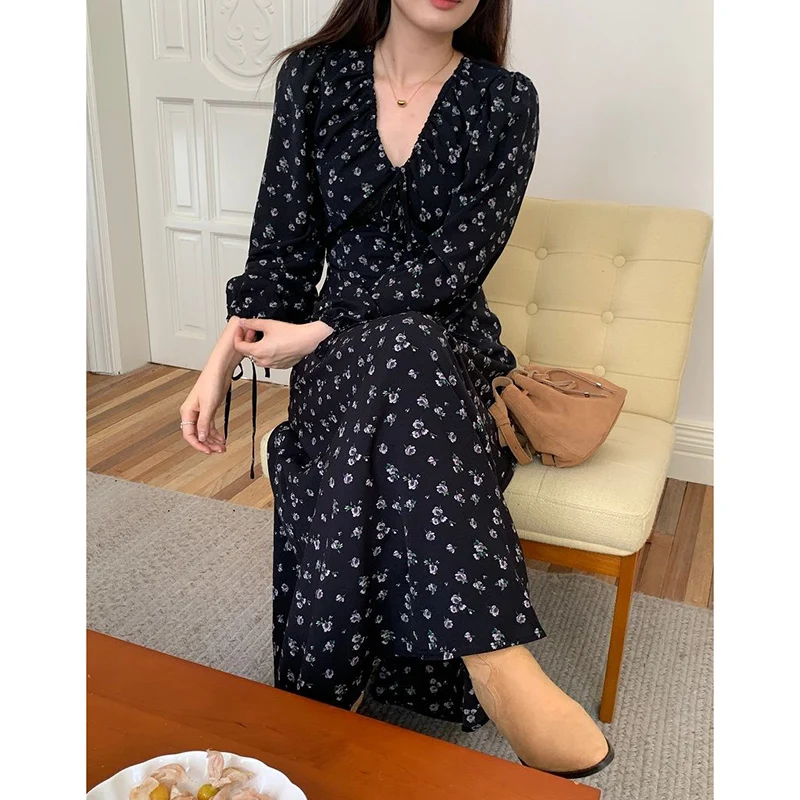 Fashion V-Neck Lace Up Lace Printed Puff Sleeve Floral Dress Women\'s Clothing Autumn New Loose Office Lady Vintage Dresses