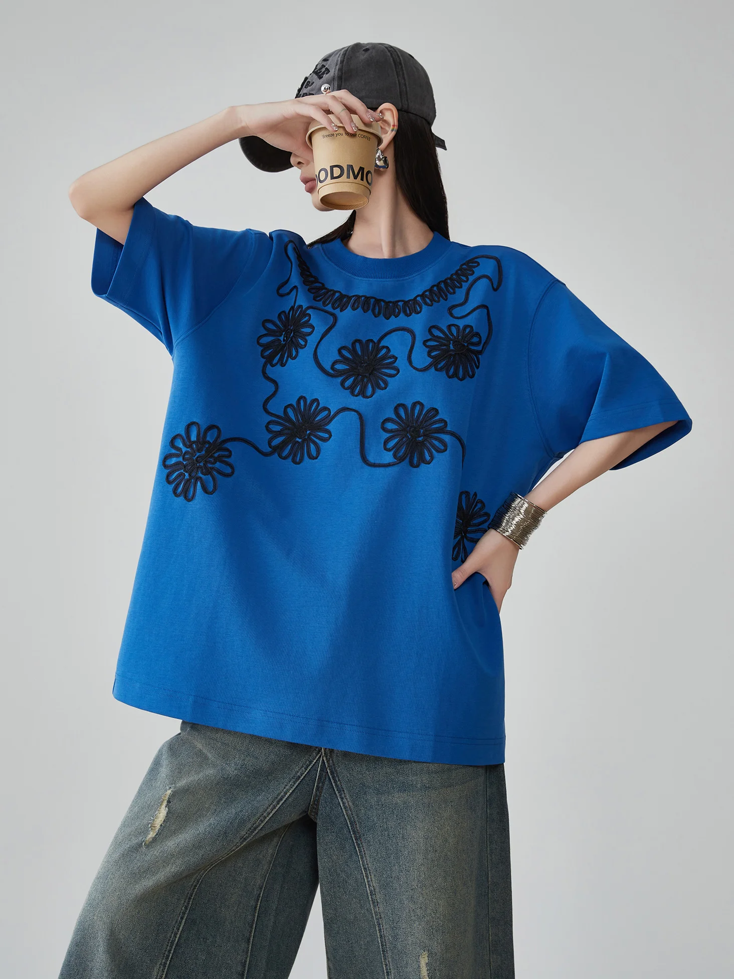 

Klein Blue Handmade Embroidered round Ne ort Sve T-irt Women's Loose Casual High-End Unique Top Moisture ng