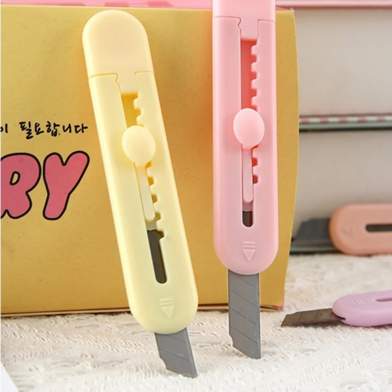 Mini cuchillo de bolsillo Kawaii de Color caramelo, caja Express, cúter de papel, herramienta artesanal, suministros de papelería para oficina y escuela