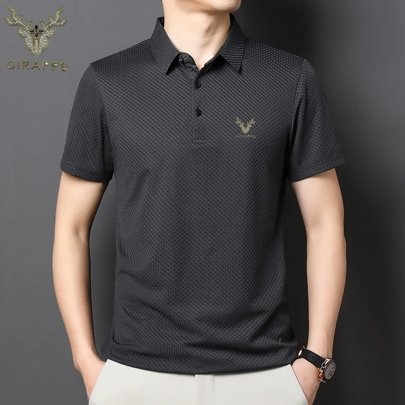 

Flip collar casual Polo shirt, summer breathable short sleeved men's clothing