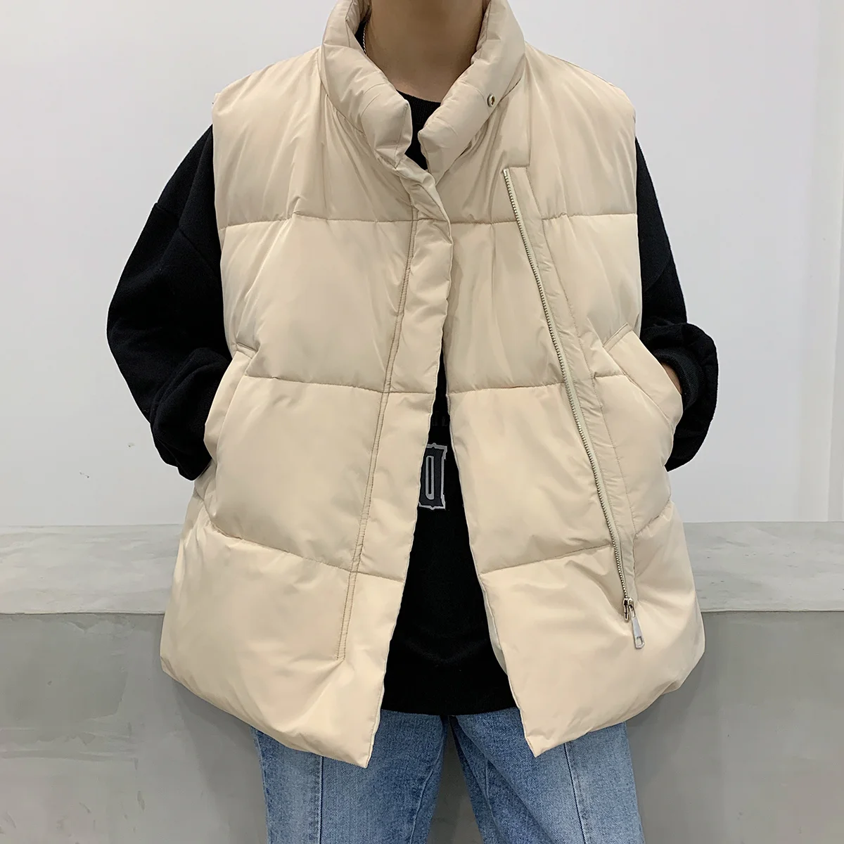 New in Korean Winter Puffy Vest Men Sleeveless Cotton Padded Jacket Black White Khaki Casual Stand Collar Warm Waistcoat Outwear