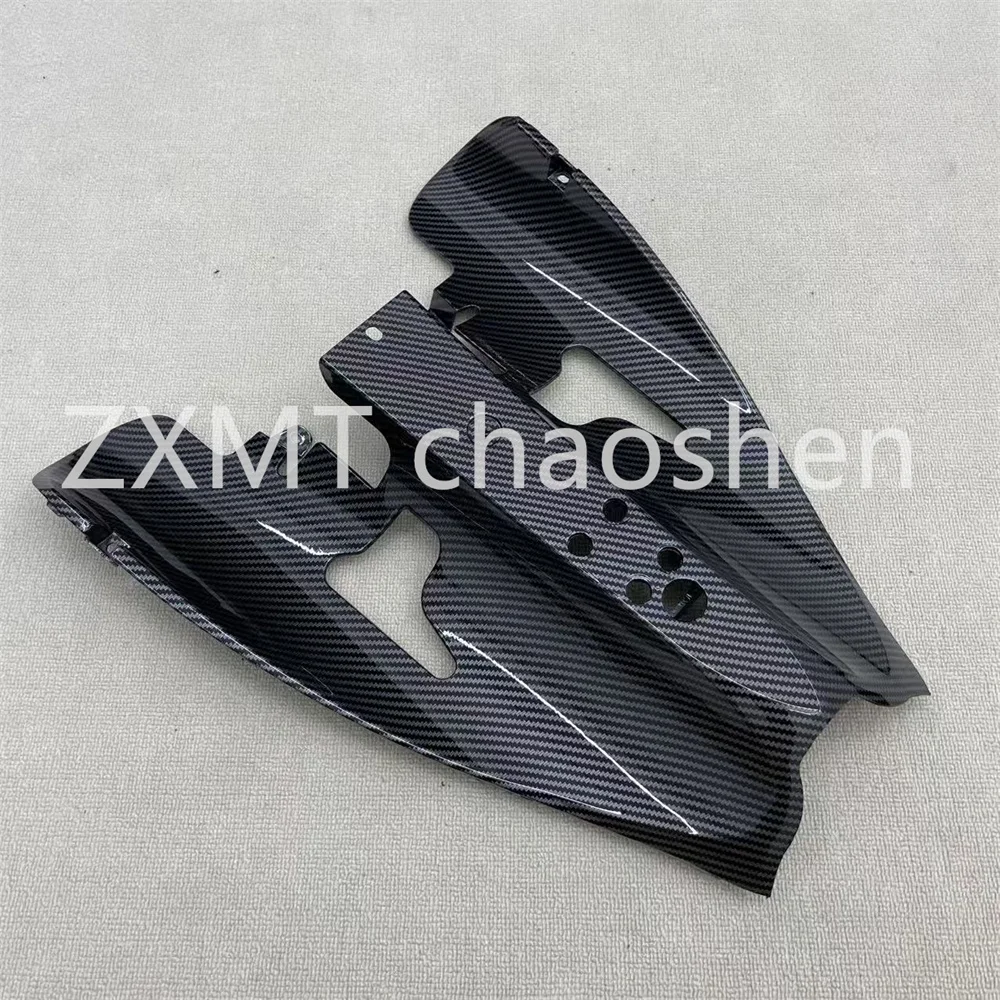 ABS motorcycle fairings are suitable for the R1 rear lower plate with carbon fiber paint from 2004, 2005 to 2006 view 2