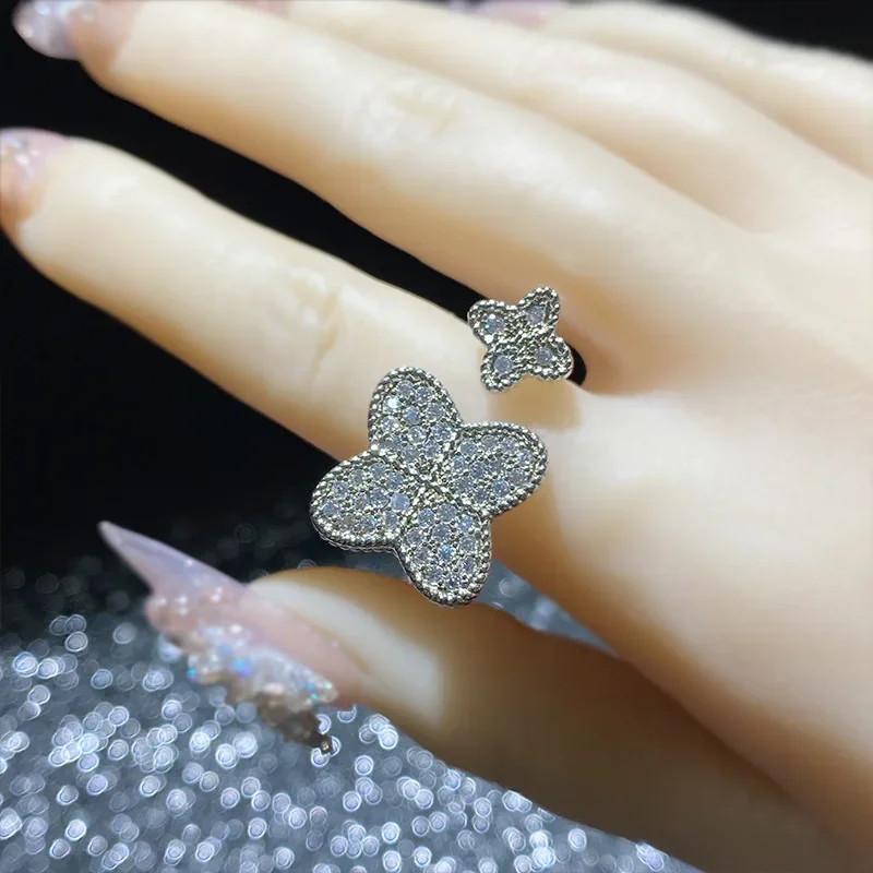 مجموعة MDL مع خاتم الماس الصغير المكسور بأربع أوراق زهرة البرسيم أوروبا والولايات المتحدة مليئة بحلقة الزركونيوم