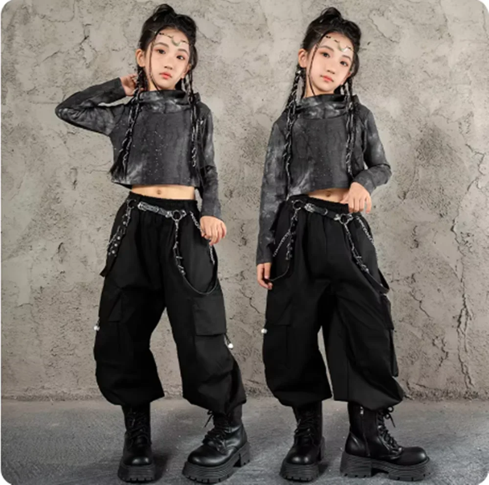 

Костюм для уличных танцев для девочек 2025: Хип-хоп, джаз, K-pop. Модный комплект для детей: серый топ, черные брюки yk650