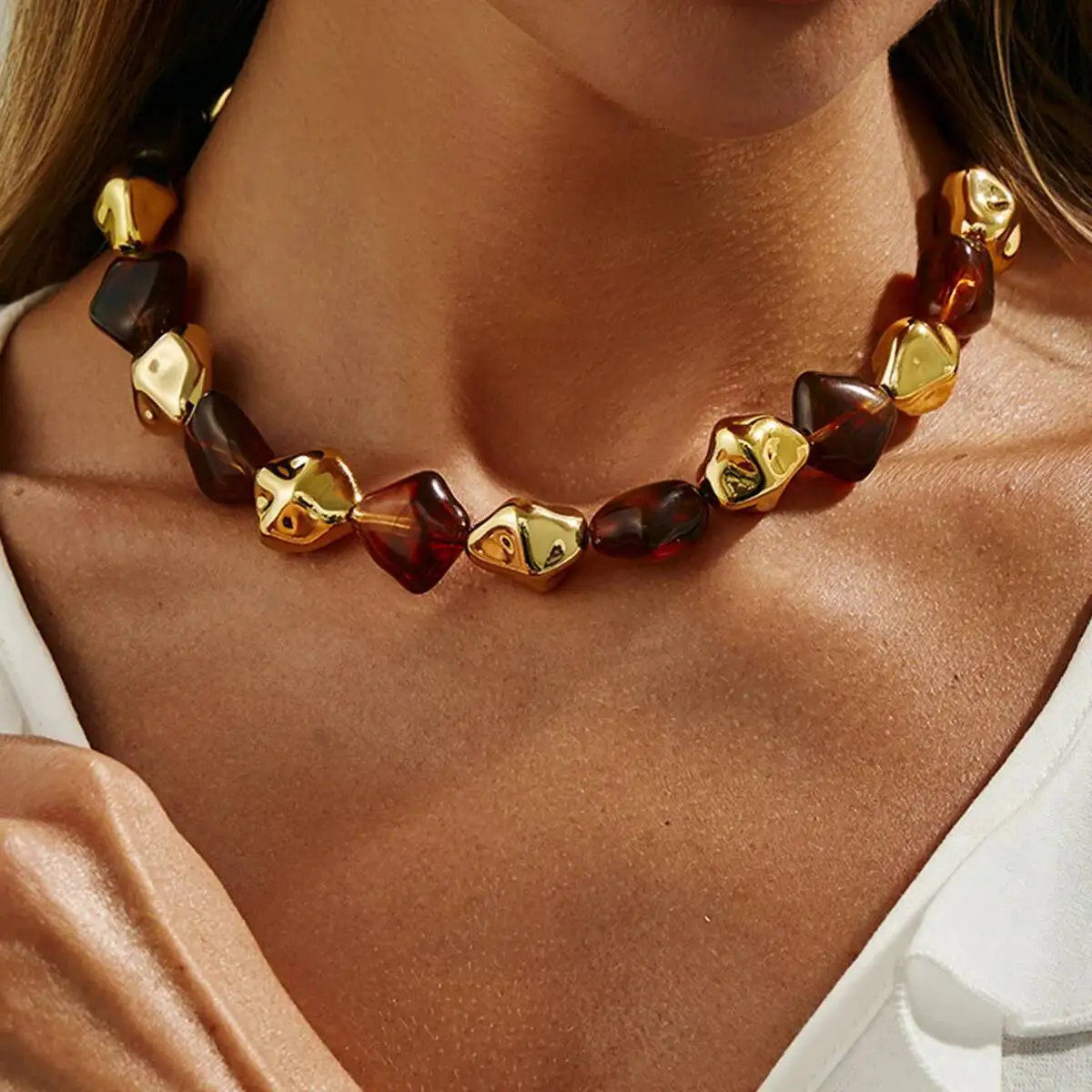 

SHIXIN 5 Colors Bohemian Resin Acrylic Choker Necklace for Women Vintage Irregular Beaded Short Necklace Jewelry on the Neck