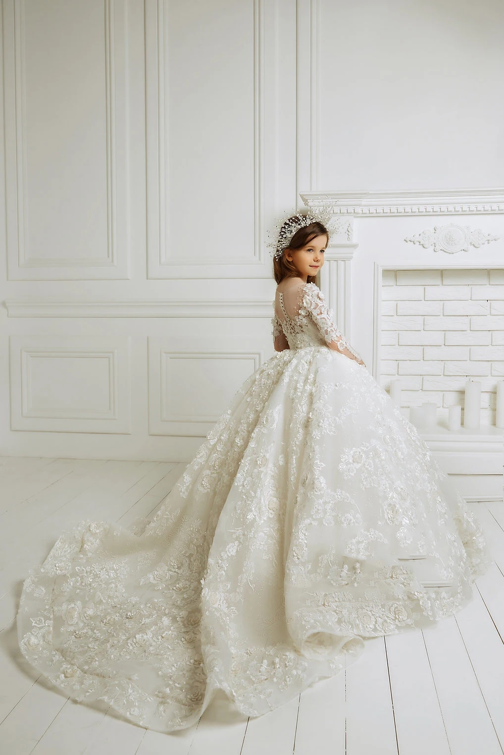 FATAPAESE Stunning Flower Girl Dresses 3D Floral Lace Blouse Illusion Neck  Long Sleeve Ball Gown Wedding Party LittleBridesmaid