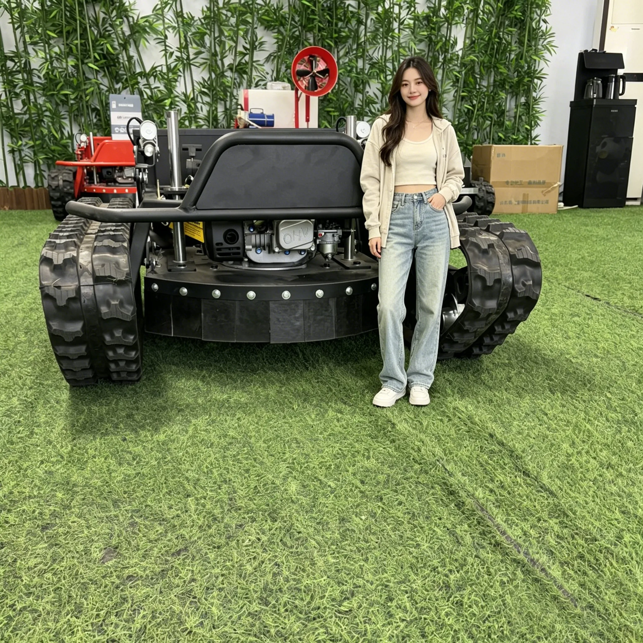 

Customized lawn mower, off-road design, can protect the lawn from ruts, suitable for home and agricultural use