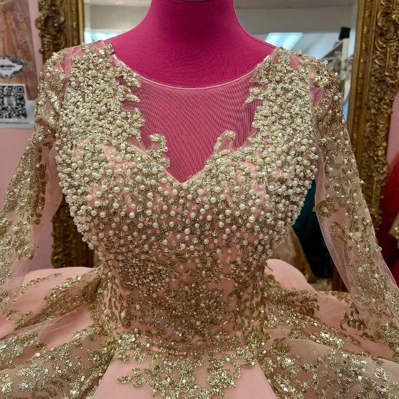 Pink Gold Appliqued Quinceanera Dresses Long Sleeve Vestidos De 15 Anos Ball Gown Formal Birthday Party Prom Gown Court Train