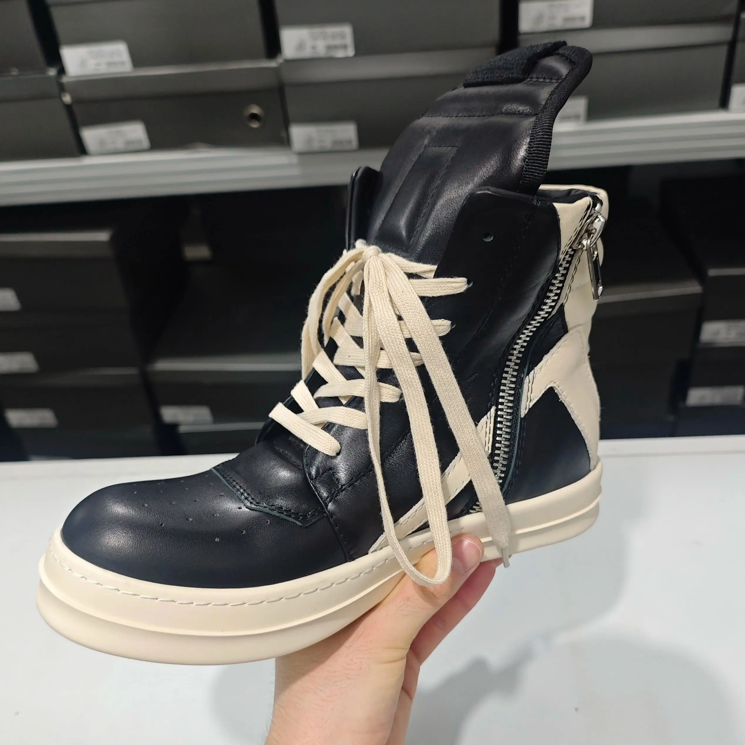 2026 Retro Trend Black & White Inverted Triangle High Top Boots, Couple Platform Elevated Side Zipper Leather Streetwear  Boots