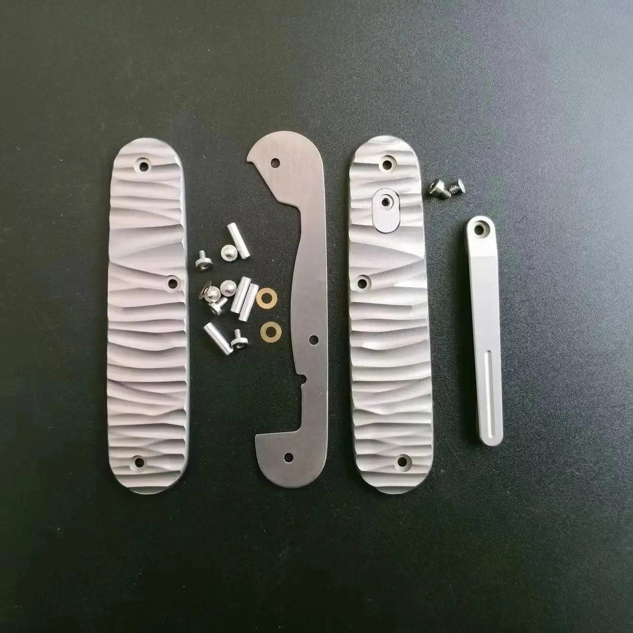 1 Pair Titanium Alloy Wave Meteorite Grip Handle Scales With pocket Clip For 84mm Victorinox Swiss Army Knives - view 3