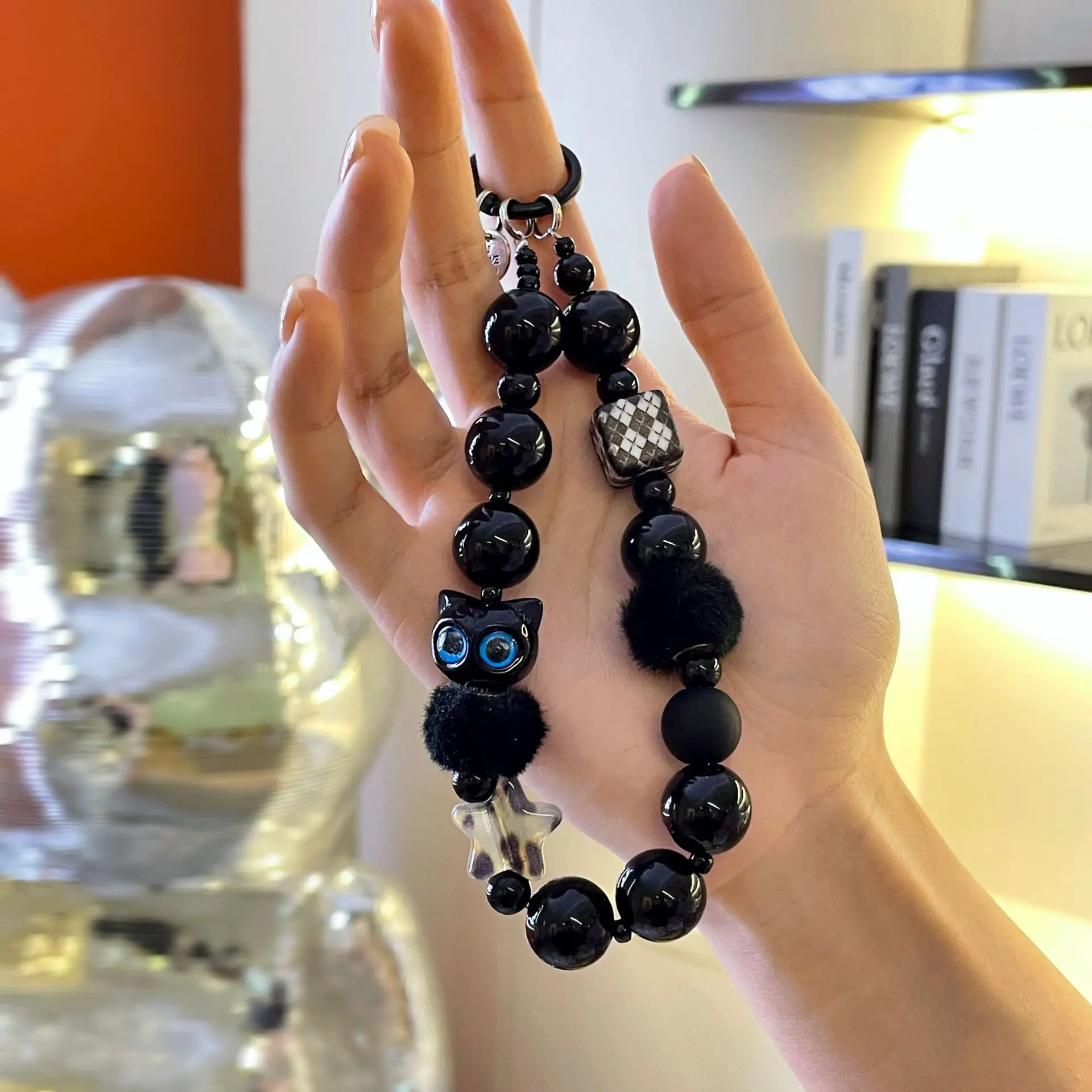 

Black Mobile Phone Lanyard Plush Cartoon Cat Wrist Strap Anti Lost Rope Bead Bracelet Design Car Keychain Phone Accessory