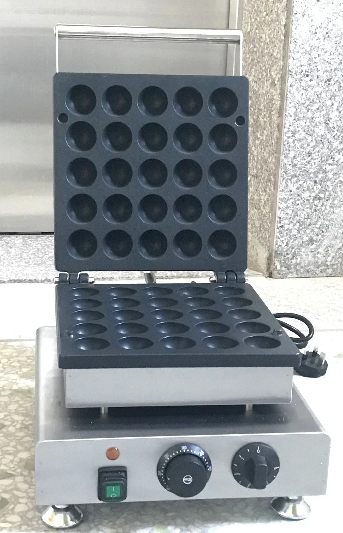 HOT SALE Commercial Cake Electric Waffle Baking Machine To Make Cake Lollipop Iron Plate Cheap And Fine