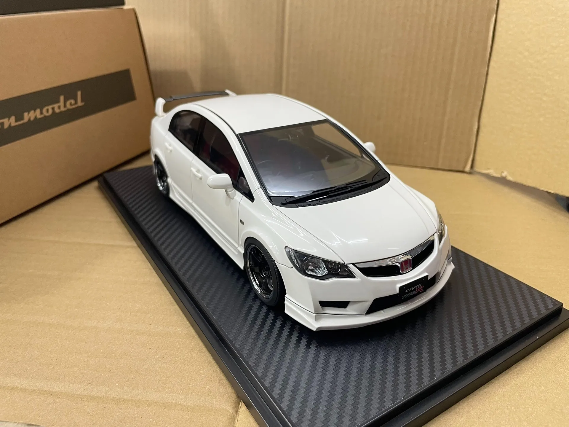 IG 1:18 FD2 نوع R أبيض JDM محاكاة طبعة محدودة الراتنج معدن ثابت سيارة لعبة مجسمة هدية #4