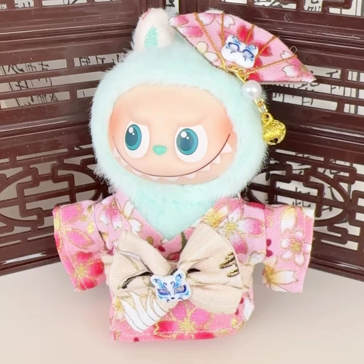 Vestiti per 10 cm Labubu 4.0 Serie di codici cardiaci Cherry Blossom Kimono Mini 4a generazione Labubu Doll Outfit Set Labubu Doll Clothes