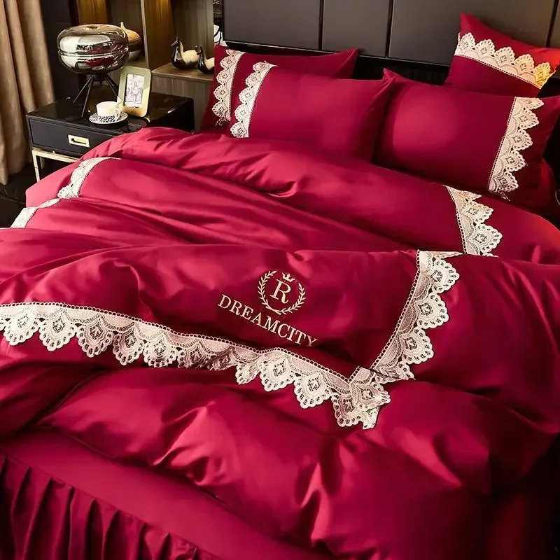 

Luxury Bed Skirt Set of Four Pieces European Vintage Palace Style Embroidered Lace Quilt Cover Non slip Bed Skirt Pillow Cover