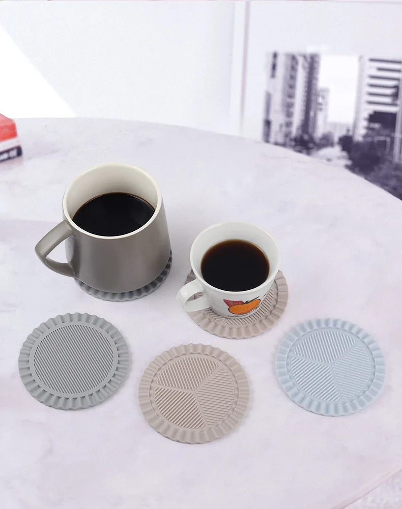 1PCS Round Striped Silicone Non-Slip Coaster Heat-resistant Tea Coffee Cup Pad Reusable Mat Table Protector Kitchen Accessories