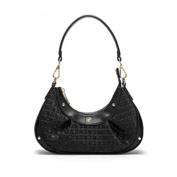 CH Unique Body Design Classic Ladies Handbag Elegant Retro Ladies Crossbody Bag Multi-occasions Applicable