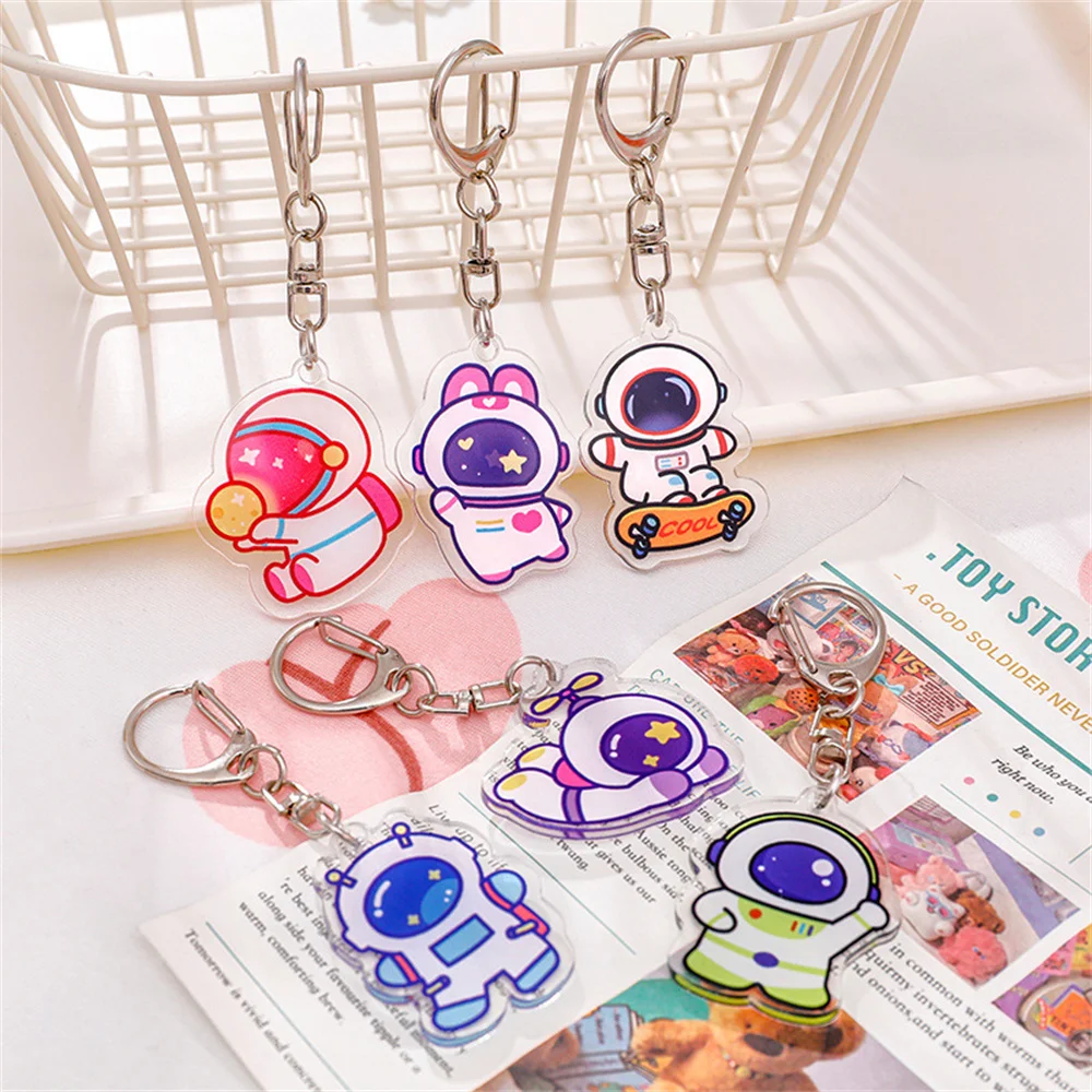 1Pc Creative Cartoon Astronaut Keychain Cute Acrylic Astronaut Decoration Pendant Student Backpack Ornament Small Gift