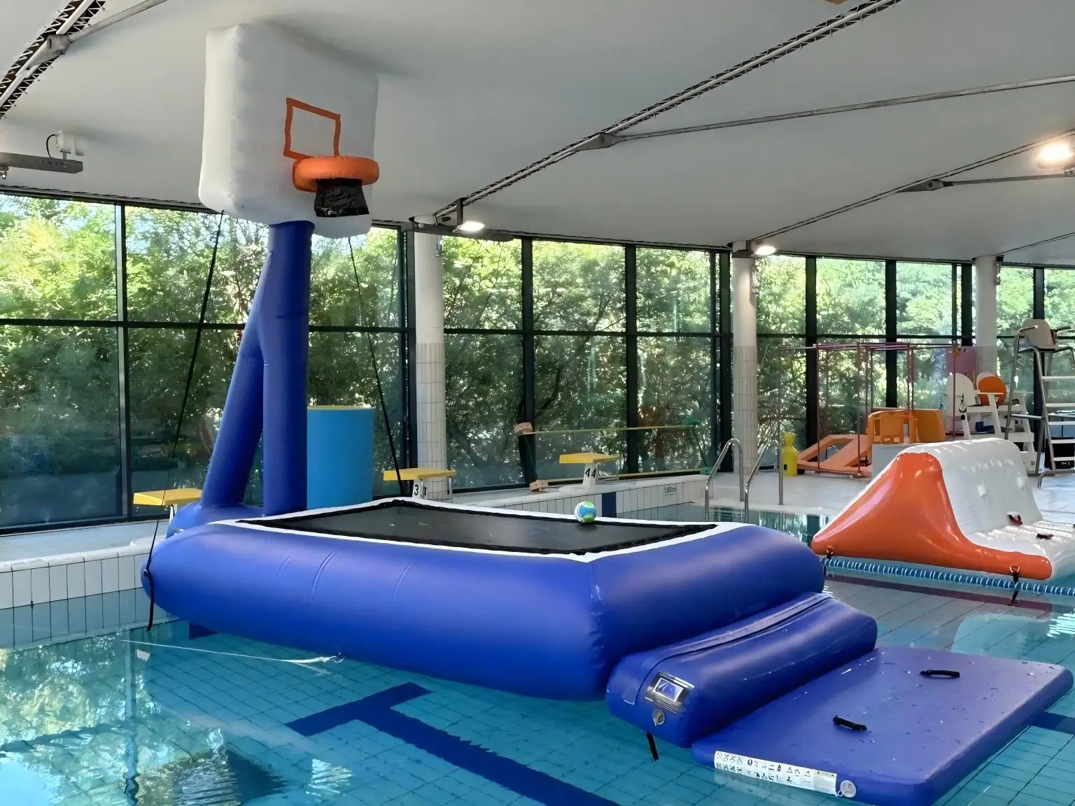 

Commercial Grade Inflatable Floating Water Trampoline Combo with Basketball Goalpromote sales