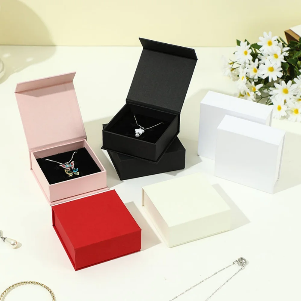 

Book Flip Type Jewellery Box Ring Earrings Necklace Pendant Organizer Case Valentine's Day Wedding Gift Packaging Box for Women